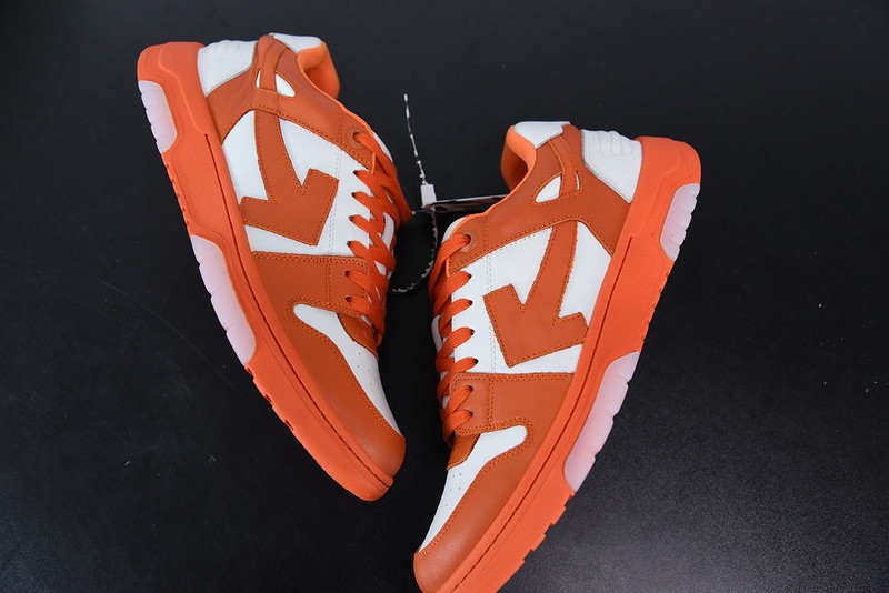 OF™ C/O VIRGIL ABLOH OUT OF OFFICE LOW-TOP LEATHER SNEAKERS ‘OOO“