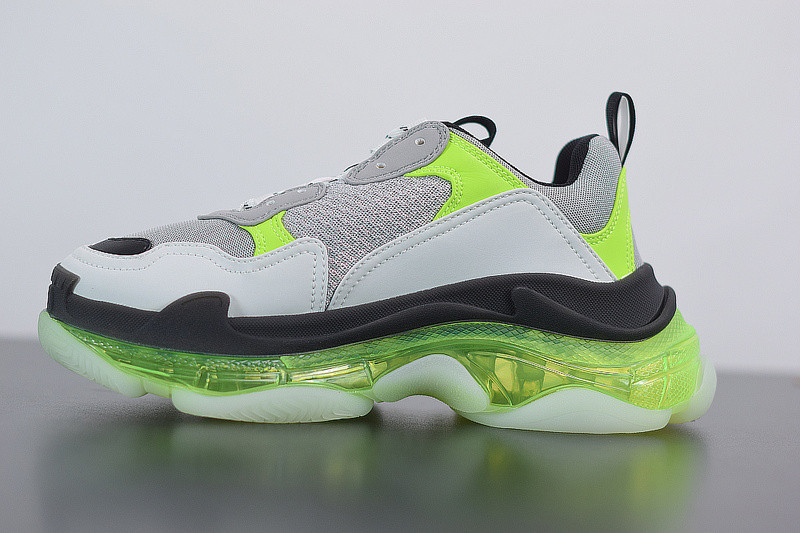 BC TRIPLE S TRAINER 541624 W2FR1 8297