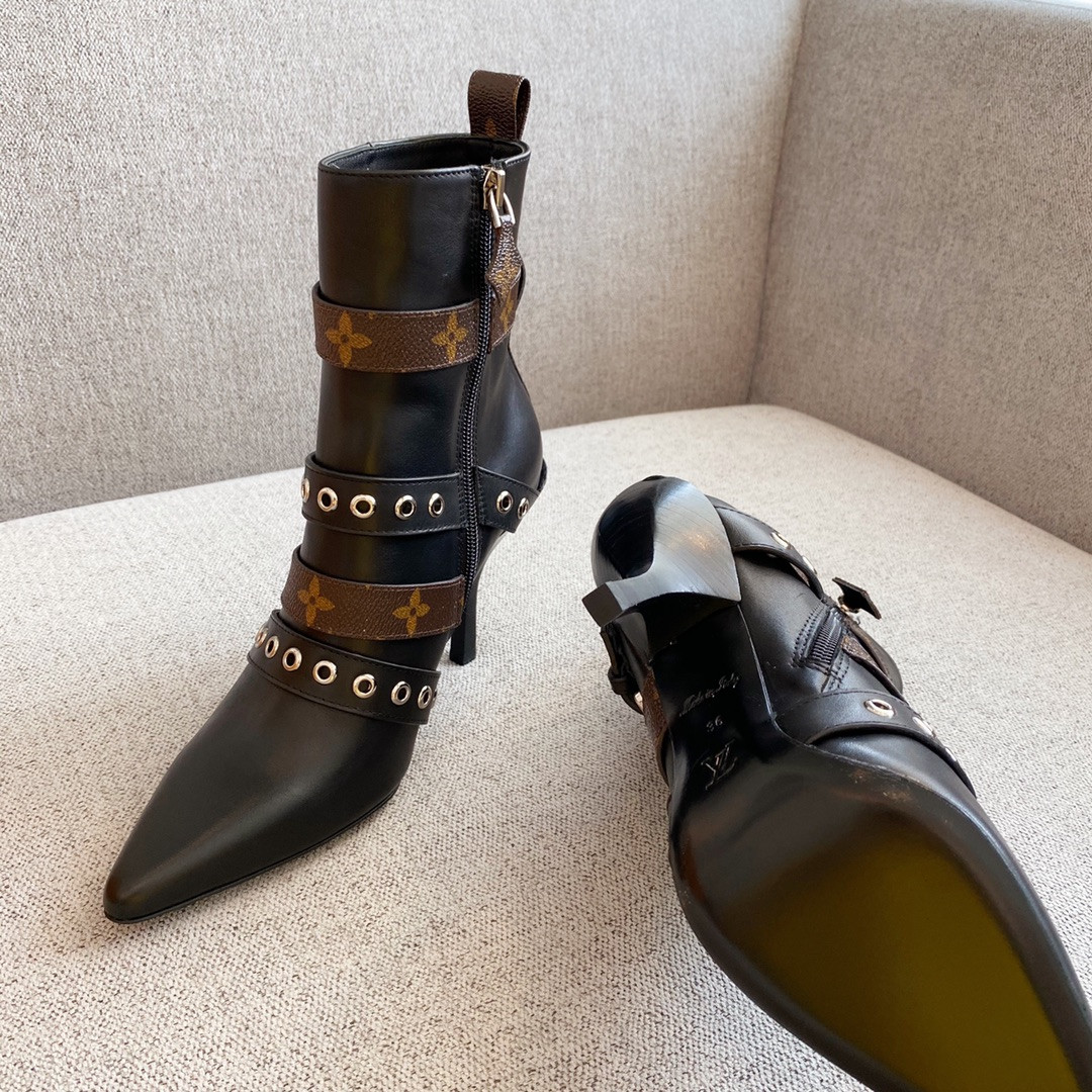 LVT BOOTS