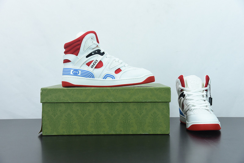 G*u*i sneaker