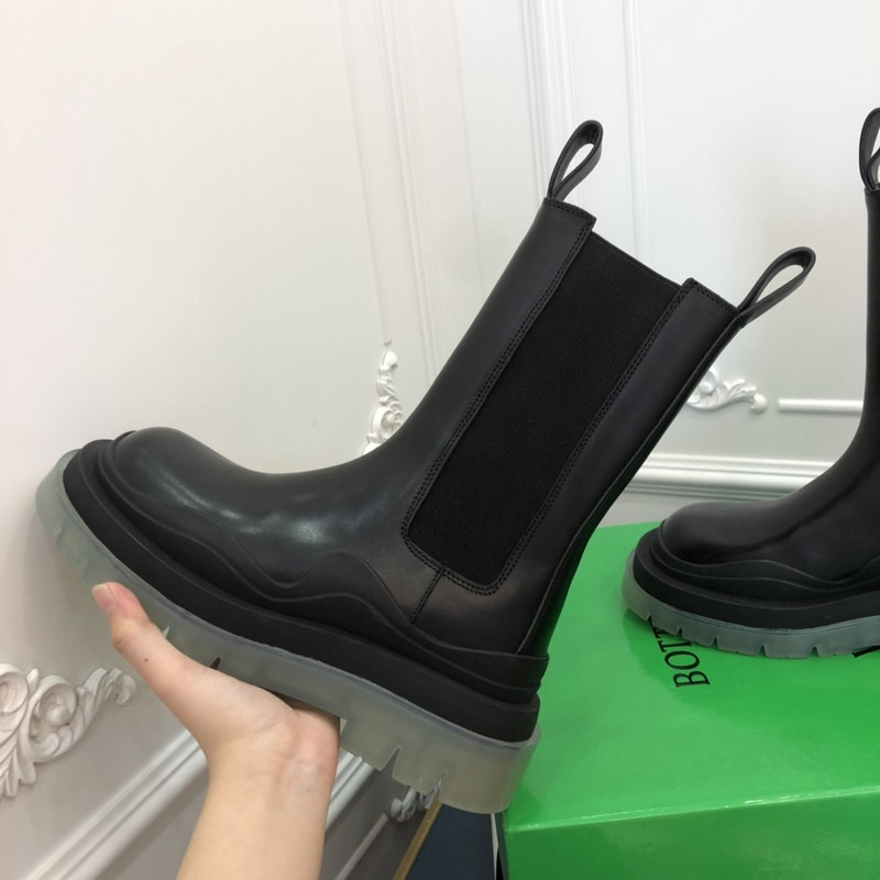b0tte*a Ven*ta sneaker