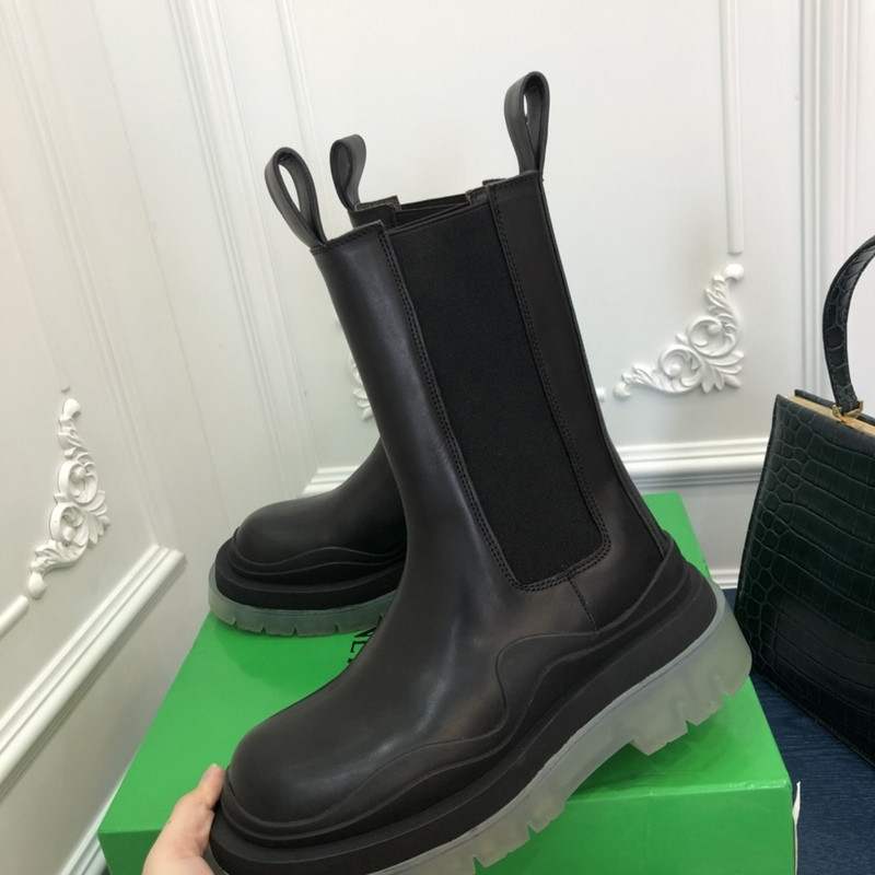 b0tte*a Ven*ta sneaker