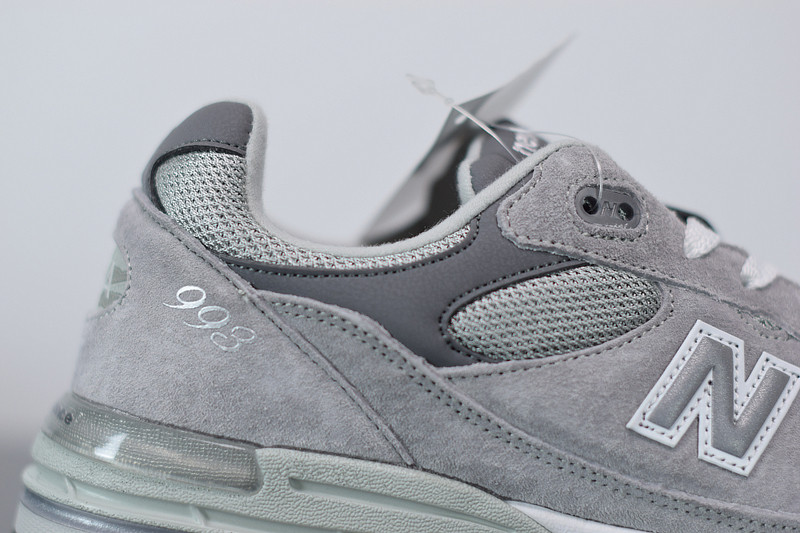 NEW BALANCE MR993GL