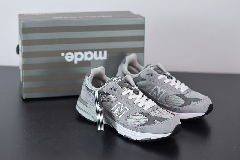 NEW BALANCE MR993GL