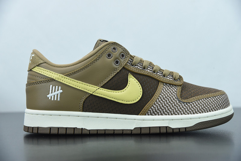 UNDEFEATED X NIKE DUNK LOW SP 