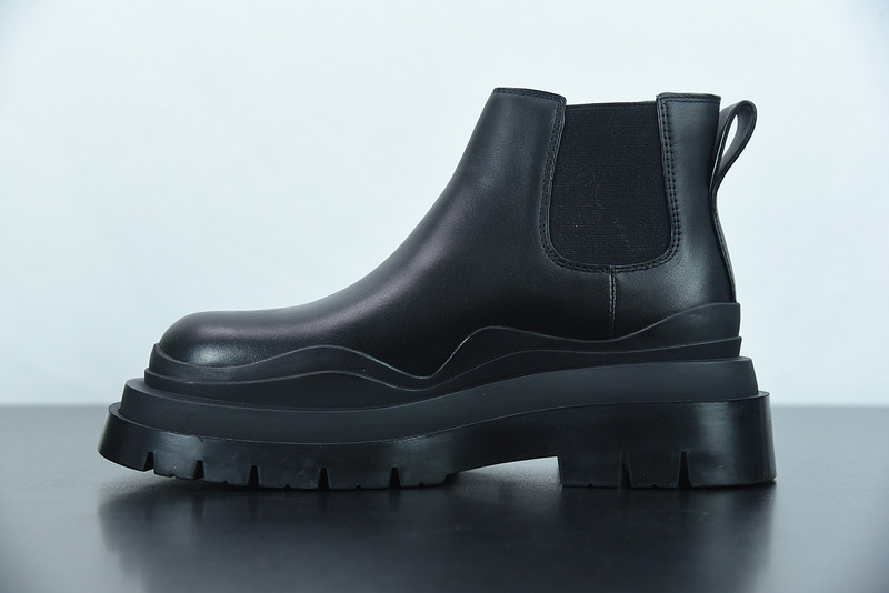 b0tte*a Ven*ta sneaker
