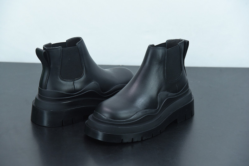 b0tte*a Ven*ta sneaker