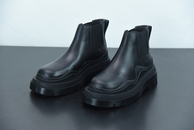 b0tte*a Ven*ta sneaker