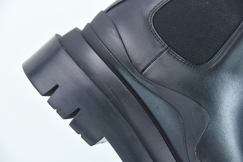 b0tte*a Ven*ta sneaker