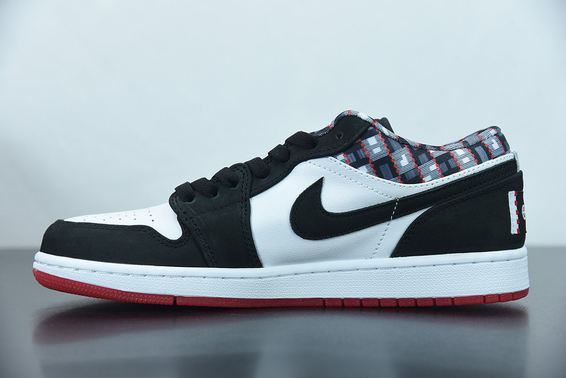 AIR JORDAN 1 LOW 