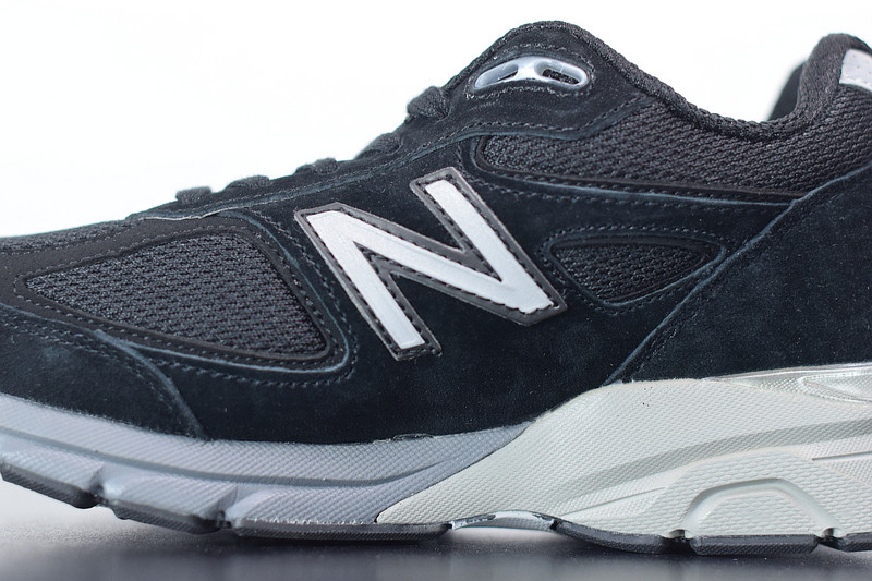 NEW BALANCEM990BK4
