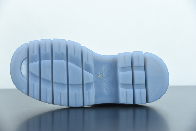 b0tte*a Ven*ta sneaker