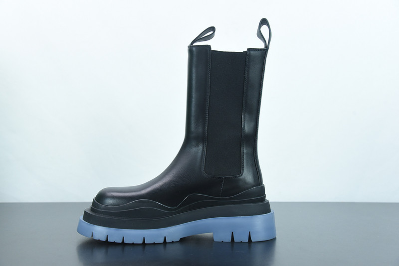 b0tte*a Ven*ta sneaker