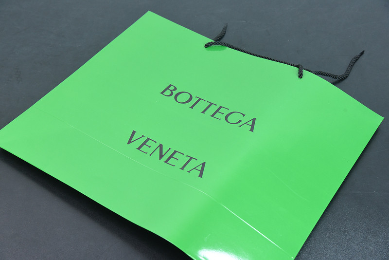 b0tte*a Ven*ta sneaker