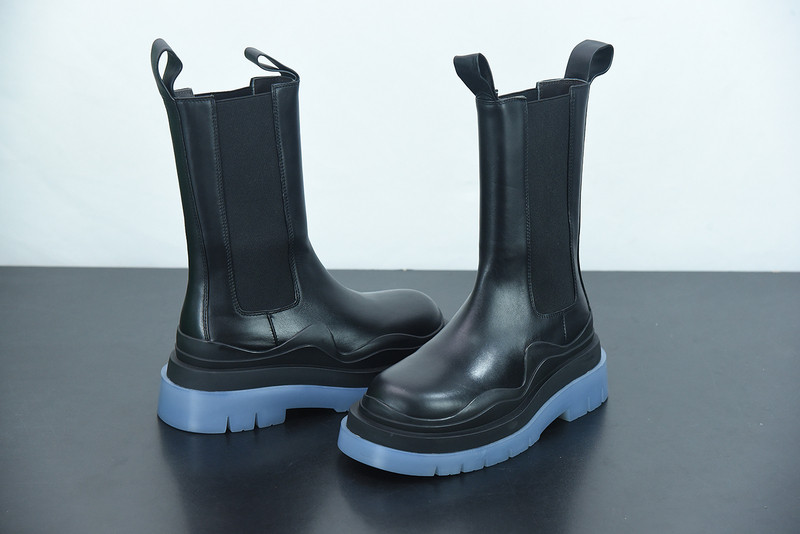 b0tte*a Ven*ta sneaker