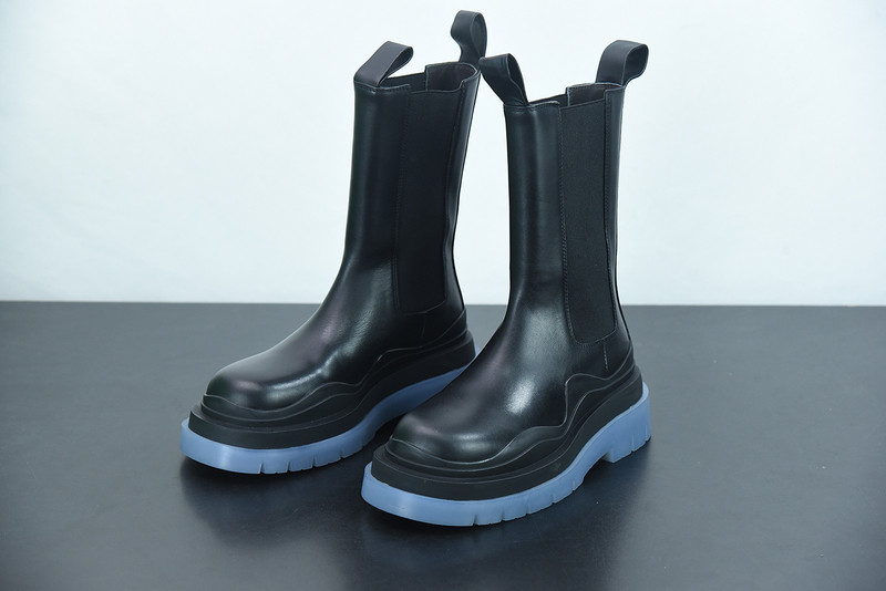 b0tte*a Ven*ta sneaker