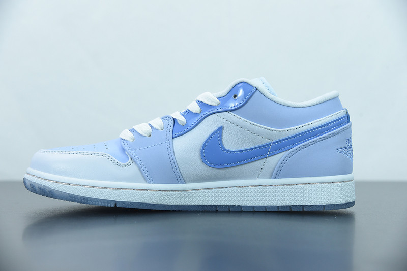 AIR JORDAN 1 LOW SE 