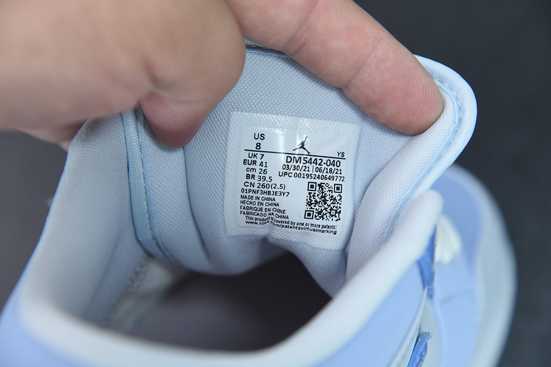 AIR JORDAN 1 LOW SE 