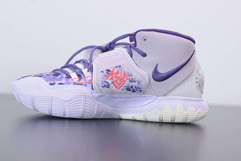 NIKE KYRIE 