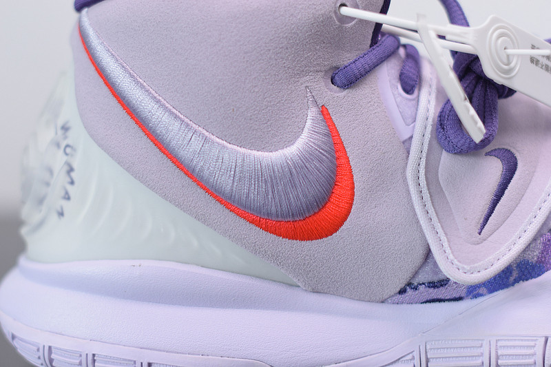 NIKE KYRIE 