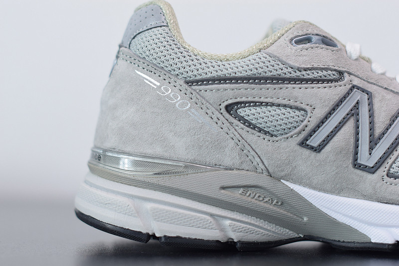 NEW BALANCE M990GL4