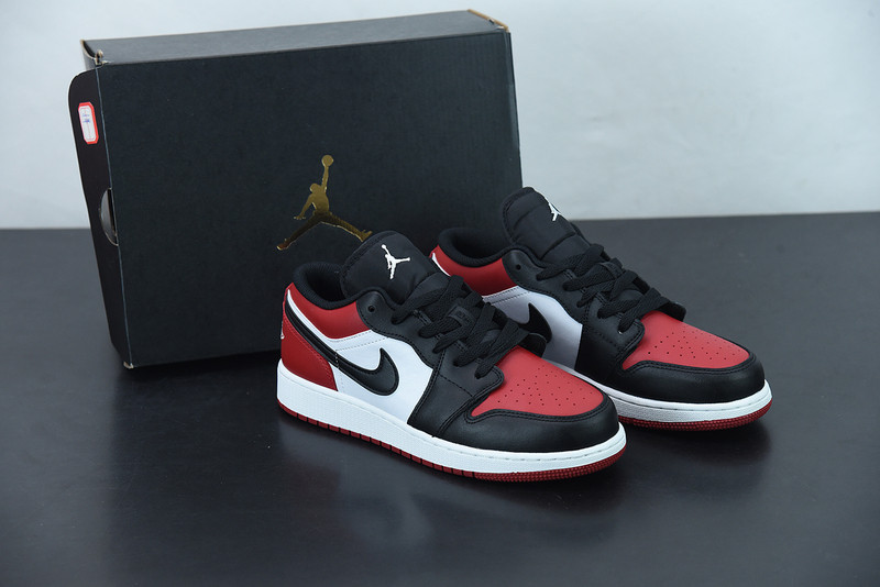 AIR JORDAN 1 LOW 