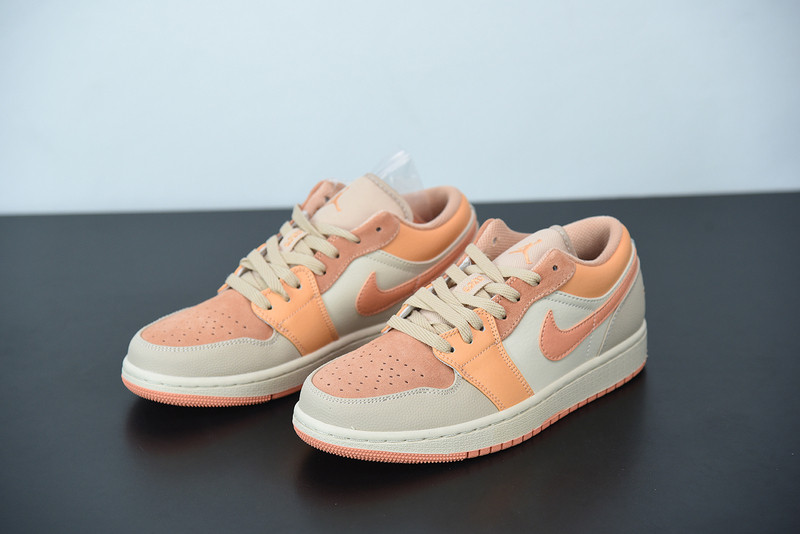 AIR JORDAN 1 LOW