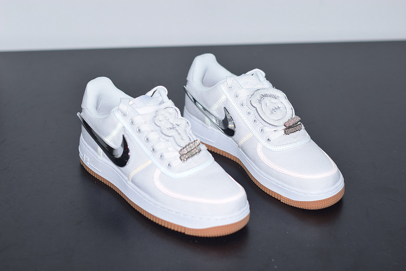 NIKE AIR FORCE 1 LOW "TRAVIS SCOTT" AQ4211-100