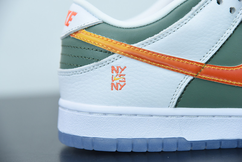NIKE SB DUNK LOW “NY VS NY” DN2489-300