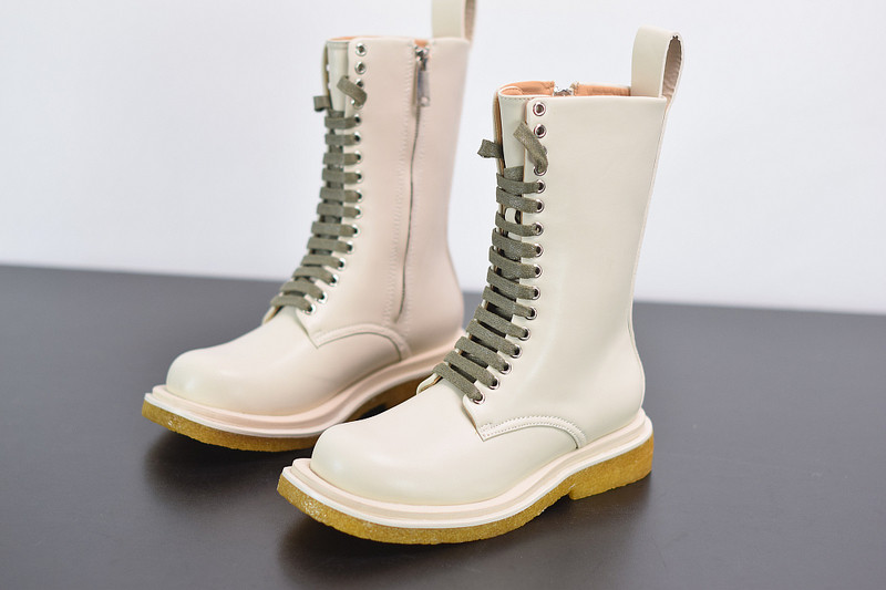 b0tte*a Ven*ta sneaker