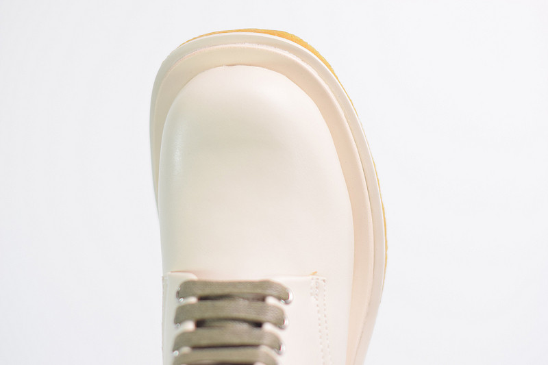 b0tte*a Ven*ta sneaker