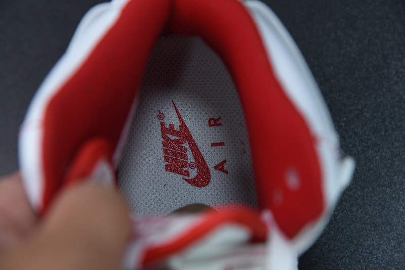 NIKE AIR FORCE 1 HIGH 
