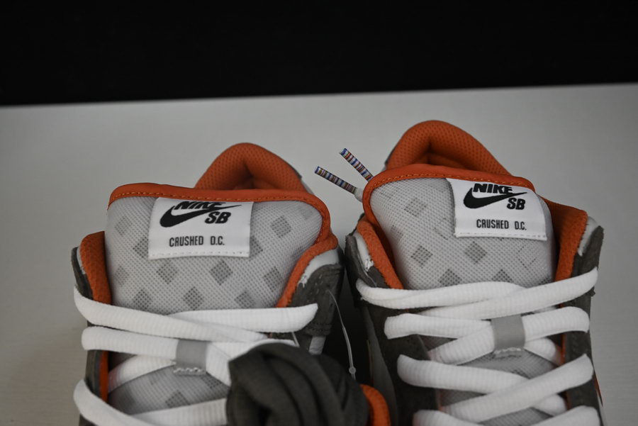 Crushed D.C. x Nike SB Dunk Low DH7782-001