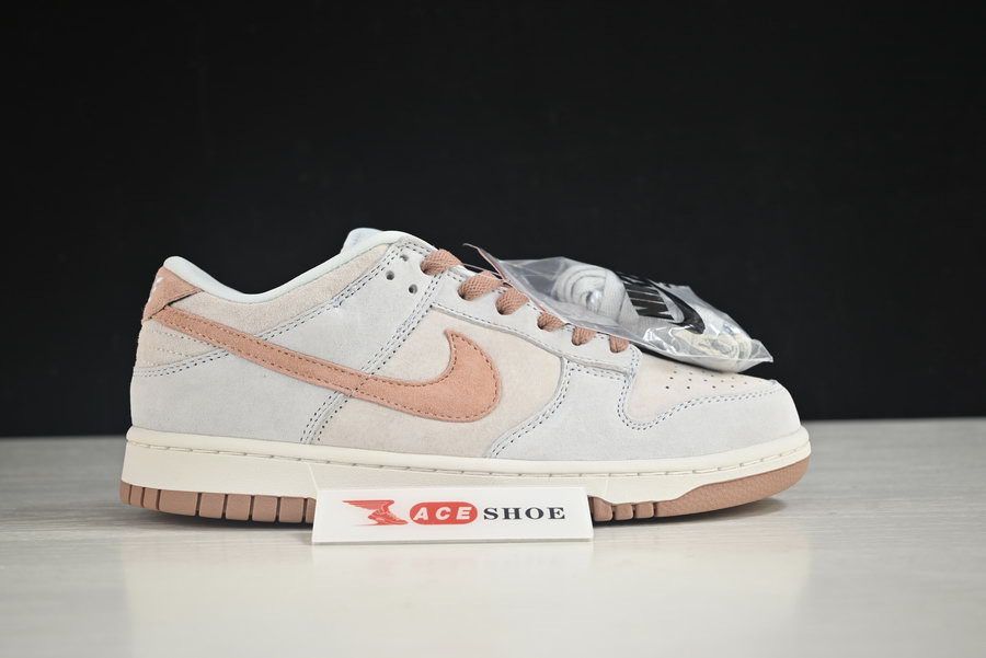 NIKE DUNK LOW RETRO PREMIUM 