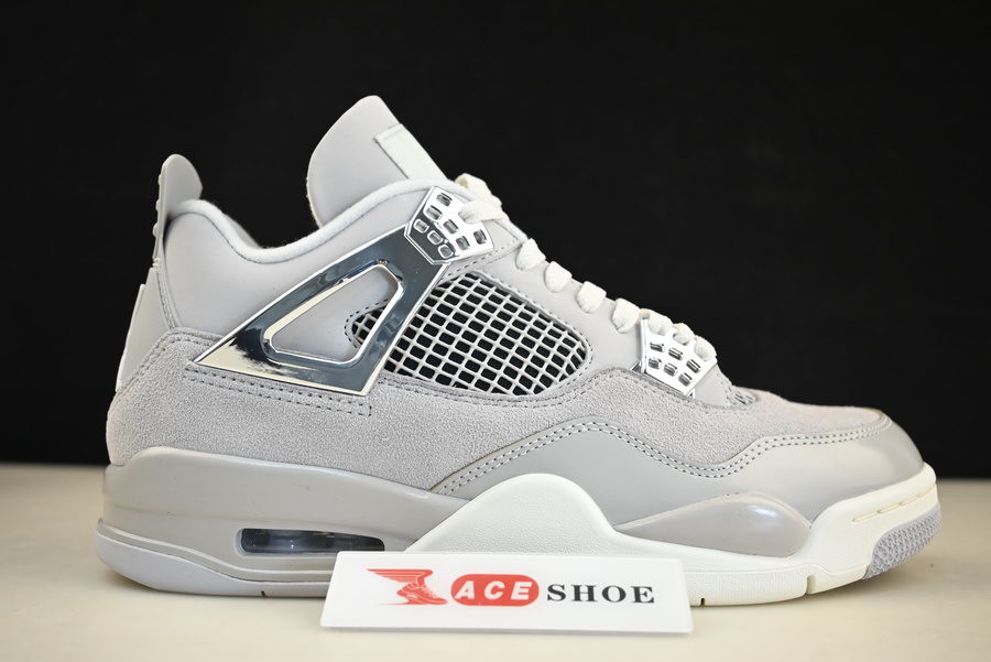 Air Jordan 4 Womens Frozen Moments AQ9129-001