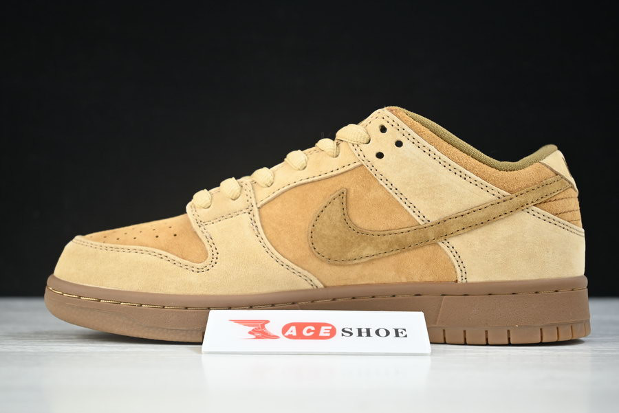 NIKE SB DUNK LOW 