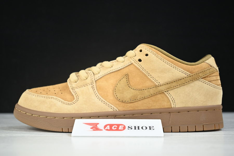 NIKE SB DUNK LOW 