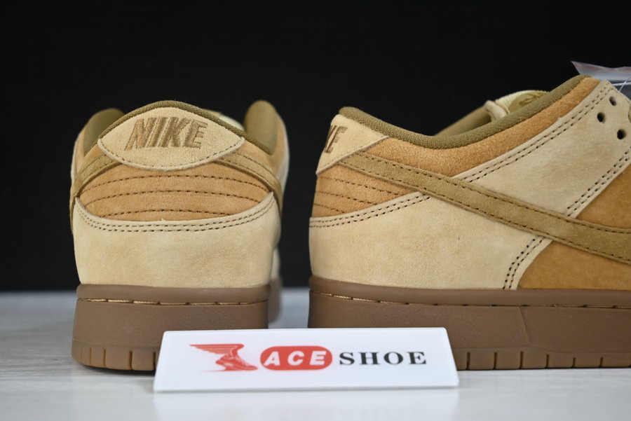 NIKE SB DUNK LOW 