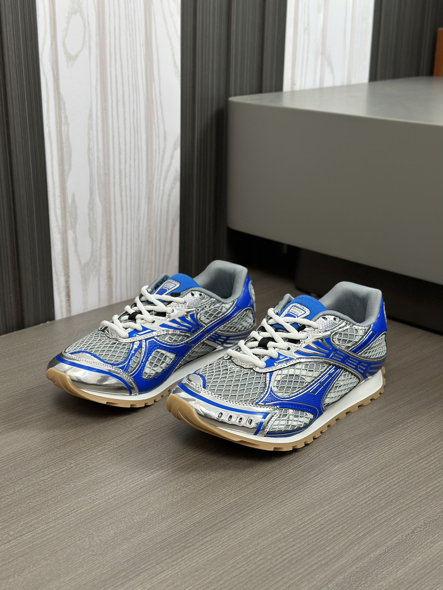 bo*te*ga Ve*ne*ta orbit sneaker