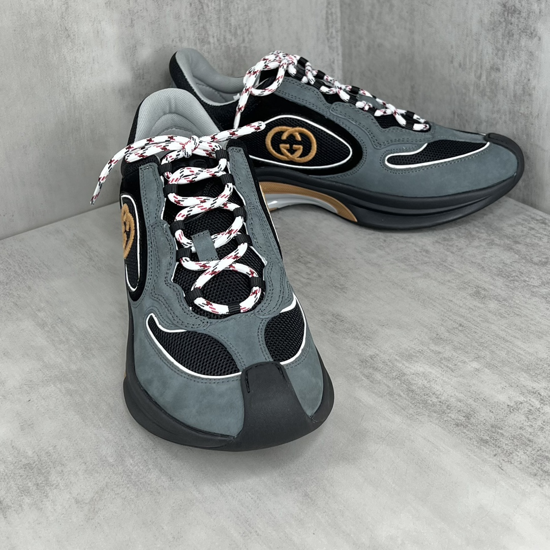 G*u*i sneaker