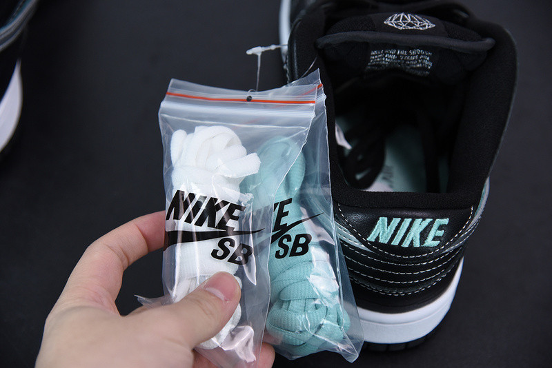 nike sb dunk low black x Di*m*nd supply x co bv1310-001