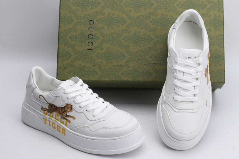 G*u*i sneaker