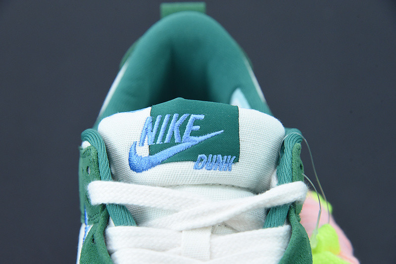 NIKE WMNS DUNK LOW DISRUPT 2 