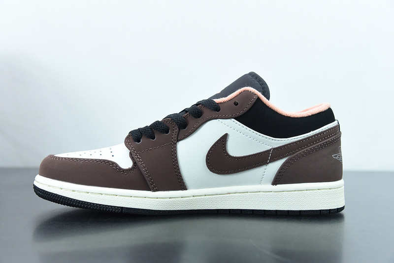 AIR JORDAN 1 LOW 