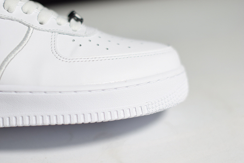 NIKE AIR FORCE 1 07 SE LX 