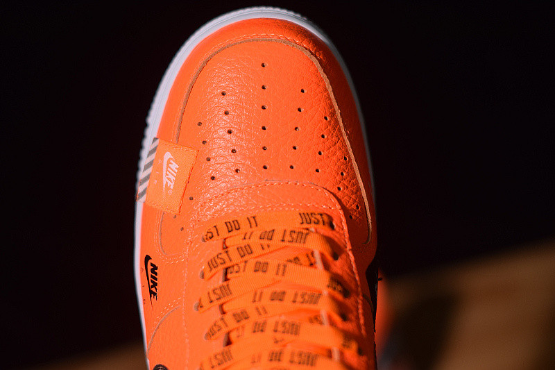 NIKE AIR FORCE 1 07 PRM JDI "JUST DO IT" AR7719-800