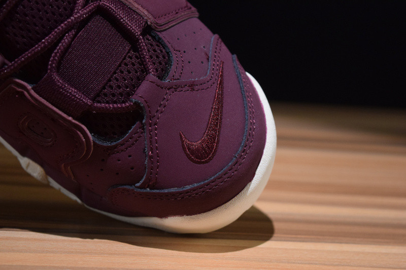 NIKE AIR MORE UPTEMPO 