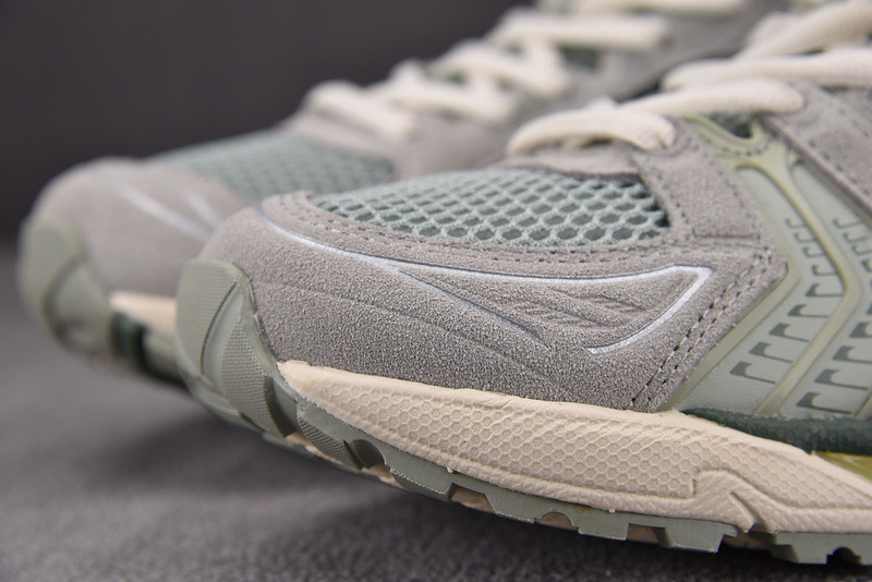 Asics Gel Kayano 14 