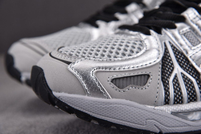 ASICS Gel Kayano Legacy 