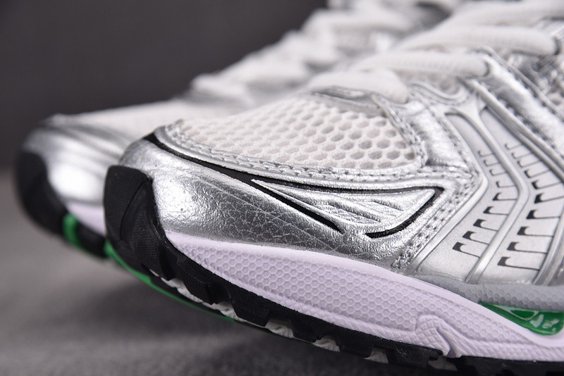 ASICS Gel-Kayano 14 